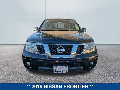 Used 2019 Nissan Frontier SV image 7