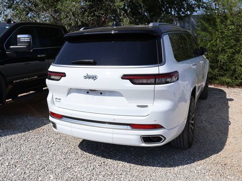 Used 2024 Jeep Grand Cherokee L Summit AWD/4WD image 6