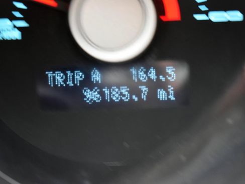 Used 2011 Ford Mustang GT RWD image 14