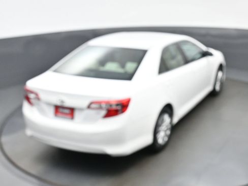 Used 2014 Toyota Camry LE FWD image 37