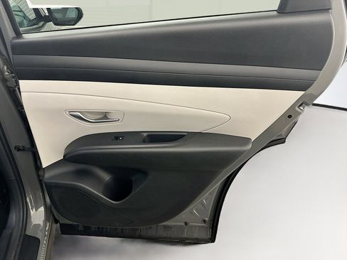 Used 2025 Hyundai Tucson SEL AWD/4WD image 31