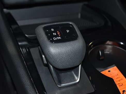 Used 2025 Nissan Rogue SV image 14