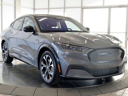 Used 2023 Ford Mustang Mach-E Premium image 2