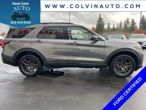 Certified 2025 Ford Explorer ST-Line w/ ST-Line Street Pack AWD/4WD image 5
