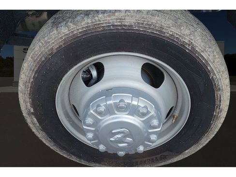 New 2025 RAM 5500 Tradesman AWD/4WD image 9
