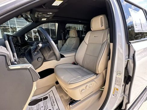 Certified 2024 Cadillac Escalade ESV Premium Luxury RWD image 19