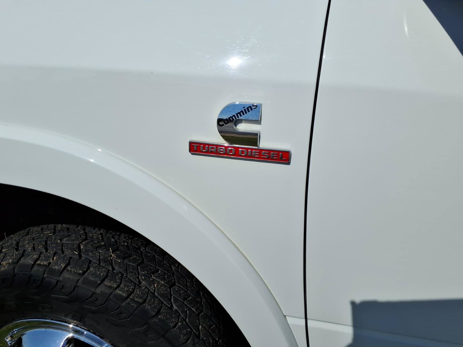 Used 2024 RAM 3500 Tradesman w/ Chrome Appearance Group AWD/4WD image 7