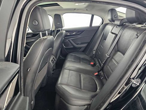 Used 2020 Jaguar XE S RWD image 16
