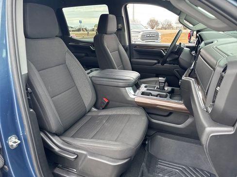 Used 2024 Chevrolet Silverado 1500 LT w/ Z71 Off-Road Package image 13