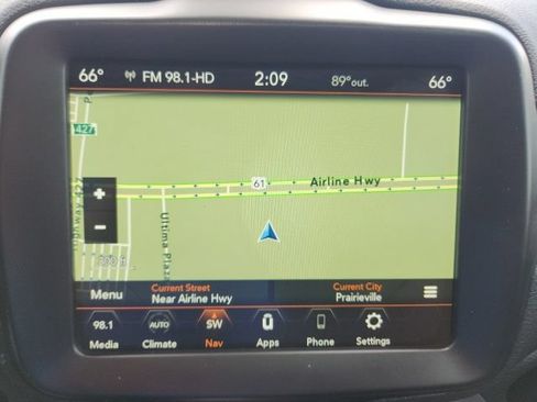 Used 2023 Jeep Renegade Altitude w/ Sun/Sound Group AWD/4WD image 36