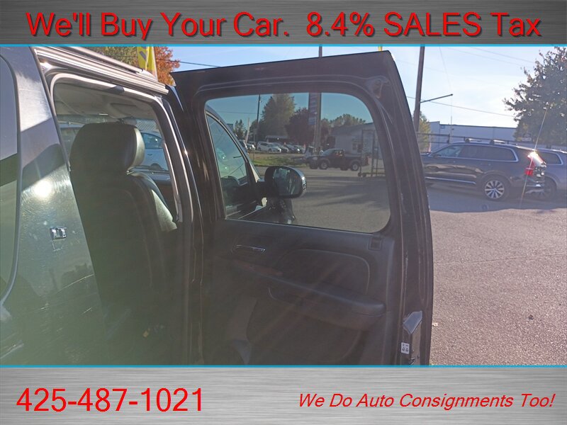 Used 2012 Chevrolet Suburban LT AWD/4WD image 15