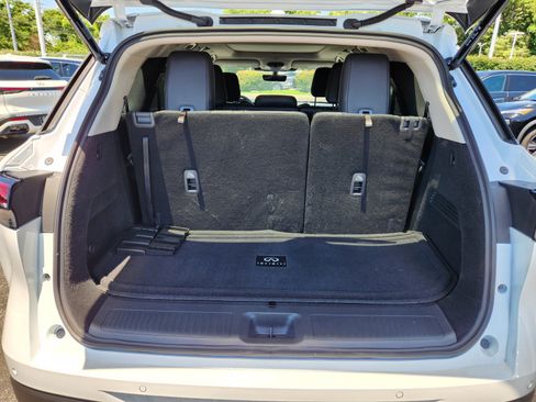 Certified 2026 INFINITI QX60 Luxe w/ Cargo Package AWD/4WD image 8