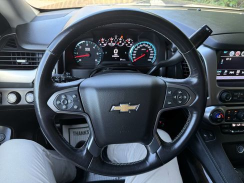 Used 2017 Chevrolet Suburban LT AWD/4WD image 25
