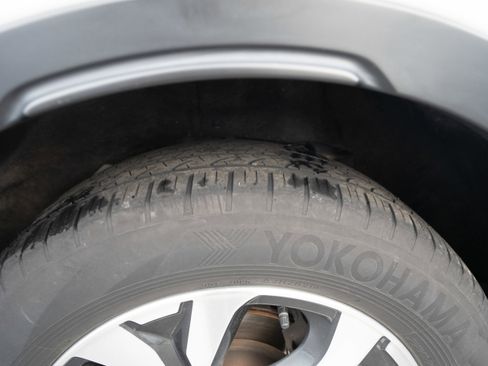 Used 2021 Subaru Outback Touring w/ Popular Package #2 image 31