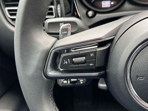 Certified 2026 Porsche Macan image 23