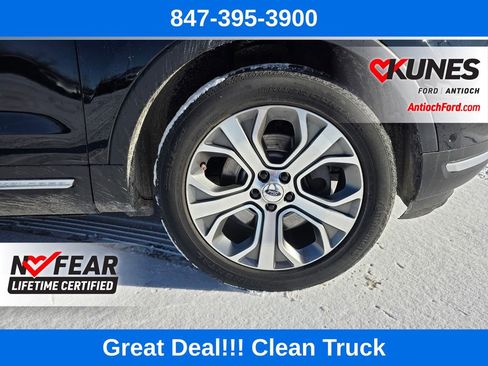 Used 2018 Ford Explorer Platinum image 9