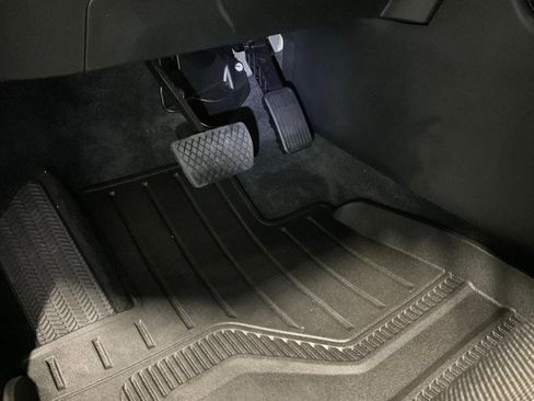 Used 2024 Honda CR-V LX image 37