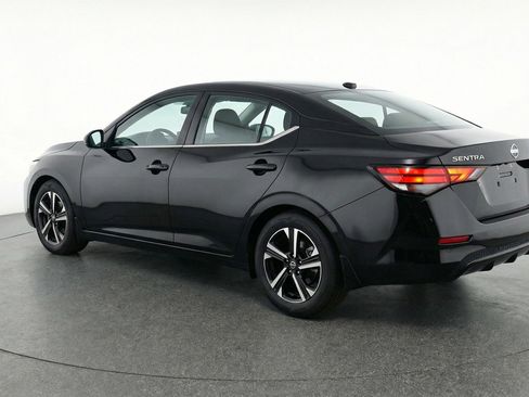 Used 2025 Nissan Sentra SV image 6