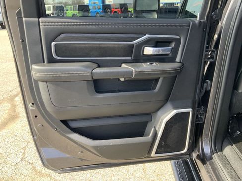 Used 2024 RAM 3500 Laramie w/ Night Edition image 54