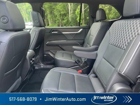 Used 2025 GMC Acadia Denali w/ LPO, Floor Liner Package AWD/4WD image 25