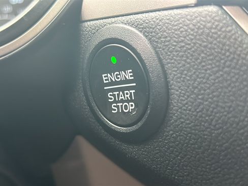 Used 2022 Ford Escape SEL AWD/4WD image 29