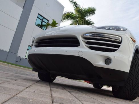 Used 2013 Porsche Cayenne Diesel AWD/4WD image 13