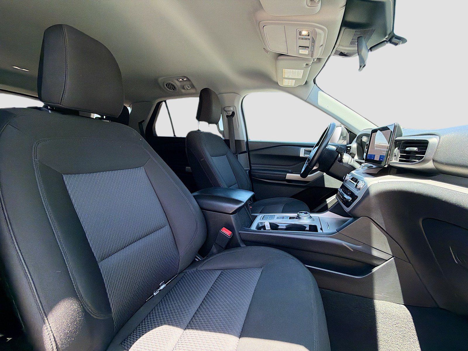 Used 2023 Ford Explorer XLT RWD image 19