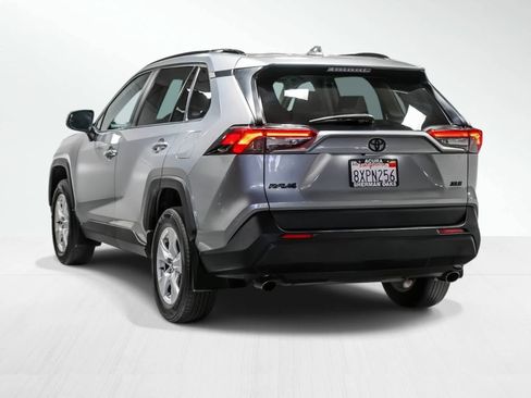 Used 2021 Toyota RAV4 XLE image 2