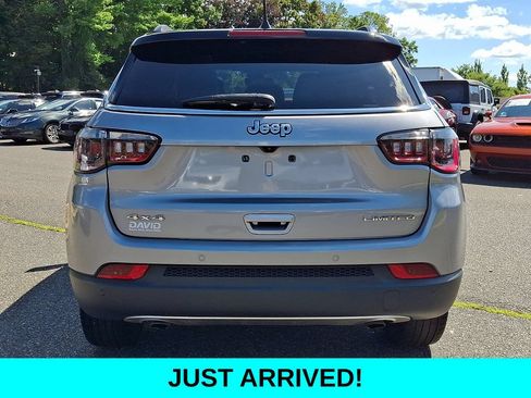 Used 2023 Jeep Compass Limited w/ Sun and Sound Group AWD/4WD image 5