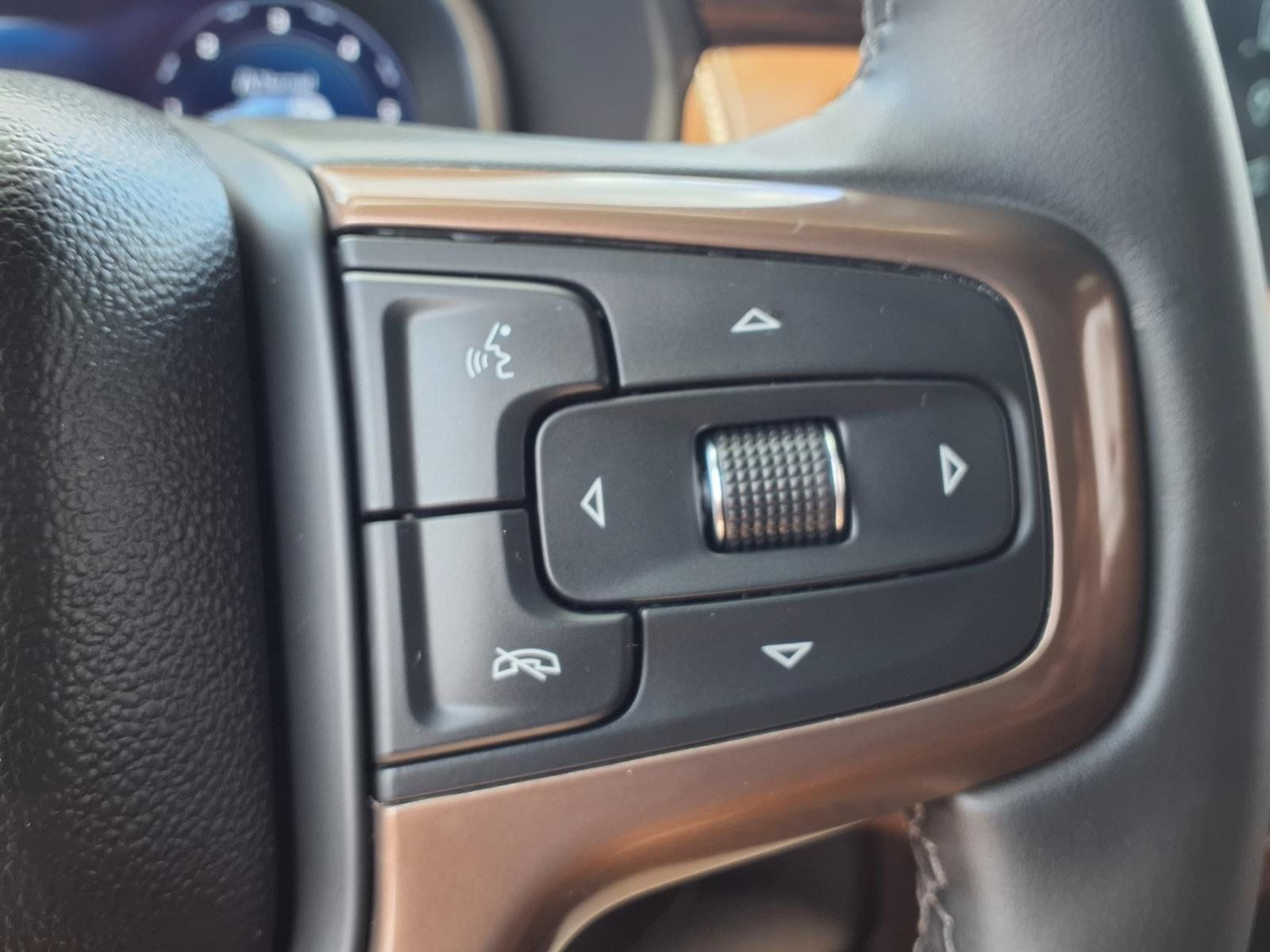 Used 2024 Chevrolet Tahoe High Country RWD image 21