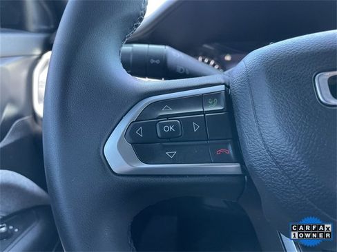 Used 2024 Jeep Compass Latitude image 41