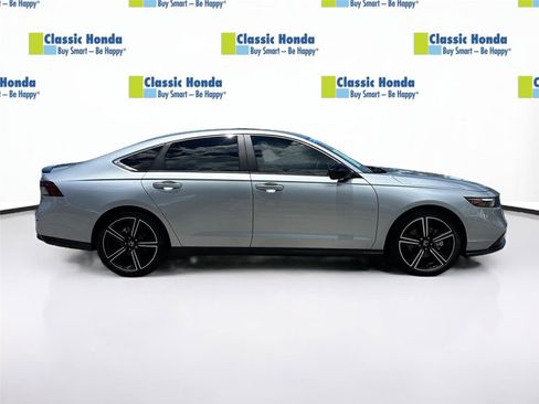 Certified 2025 Honda Accord Sport image 9