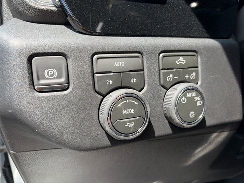 New 2026 Chevrolet Silverado 1500 LT AWD/4WD image 18