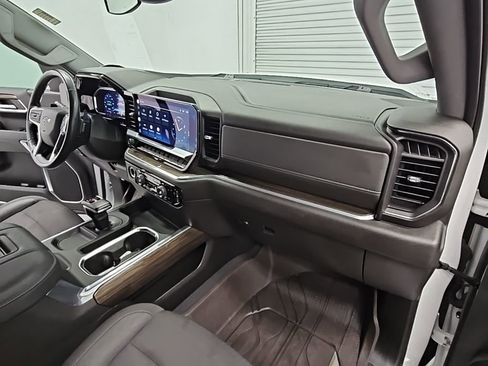 Used 2022 Chevrolet Silverado 1500 RST image 39