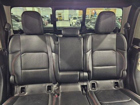 Used 2022 Jeep Gladiator Rubicon w/ Cold Weather Group image 37