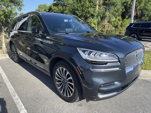 Used 2023 Lincoln Aviator Reserve w/ Equipment Group 201A AWD/4WD image 2