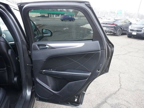 Used 2019 Lincoln MKC Reserve w/ MKC Climate Package image 28