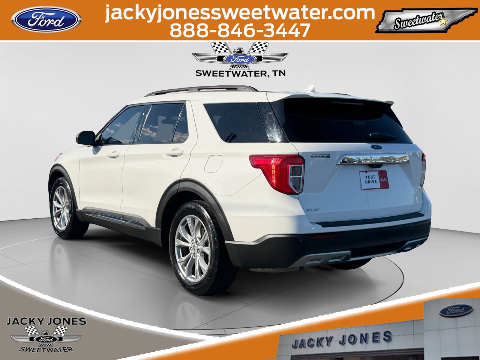 Certified 2020 Ford Explorer XLT w/ Equipment Group 202A RWD image 3