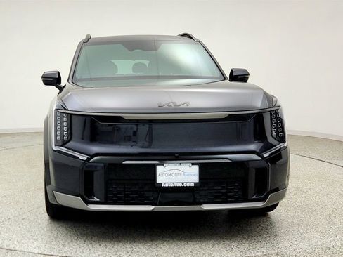 Used 2024 Kia EV9 GT-Line AWD/4WD image 2