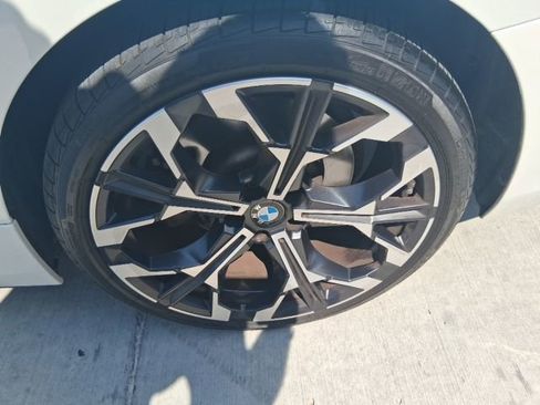Used 2025 BMW 330i Sedan w/ Convenience Package RWD image 20