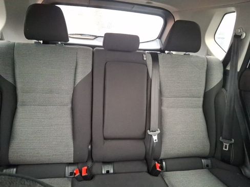 Used 2021 Nissan Rogue S image 12