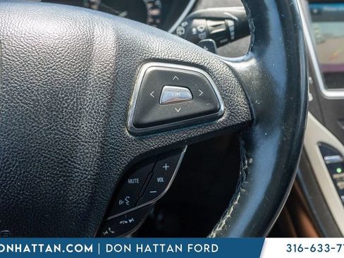 Used 2016 Lincoln MKX Reserve w/ Technology Package AWD/4WD image 11