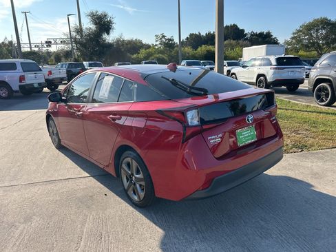 Used 2019 Toyota Prius Limited image 3