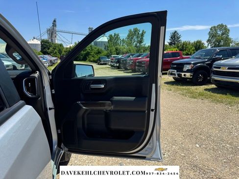 Used 2021 Chevrolet Silverado 1500 LT AWD/4WD image 28