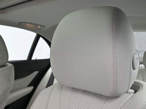 Used 2021 Mercedes-Benz E 350 4MATIC Sedan image 18