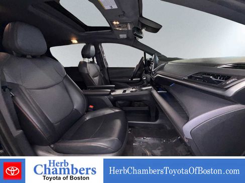 Used 2021 Toyota Sienna XSE w/ XSE Plus Package AWD/4WD image 20