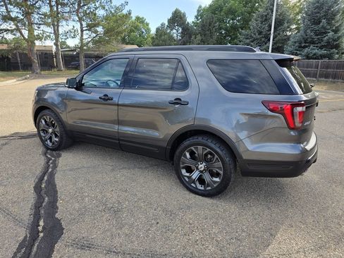 Used 2018 Ford Explorer Sport w/ Equipment Group 401A AWD/4WD image 3