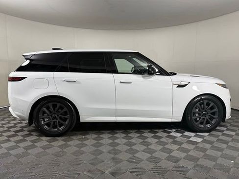 New 2026 Land Rover Range Rover Sport Dynamic SE AWD/4WD image 9