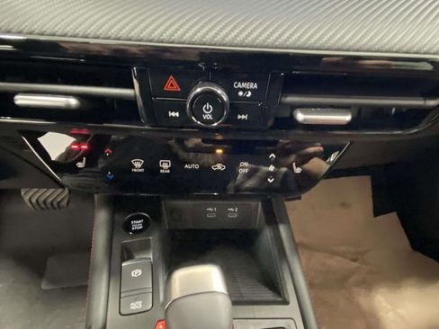 New 2026 Nissan Kicks SR w/ Cold Weather Package FWD image 21