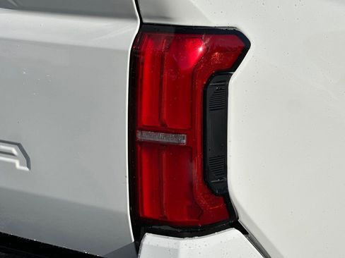 New 2026 Toyota Tacoma SR5 image 30